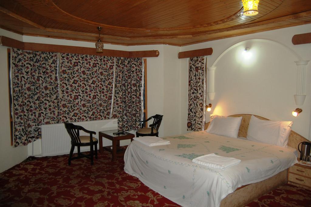 Hotel Paradise Inn Пахалгам Экстерьер фото