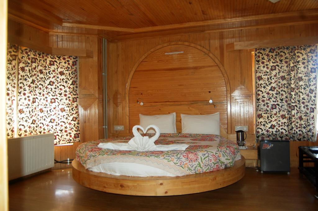 Hotel Paradise Inn Пахалгам Экстерьер фото