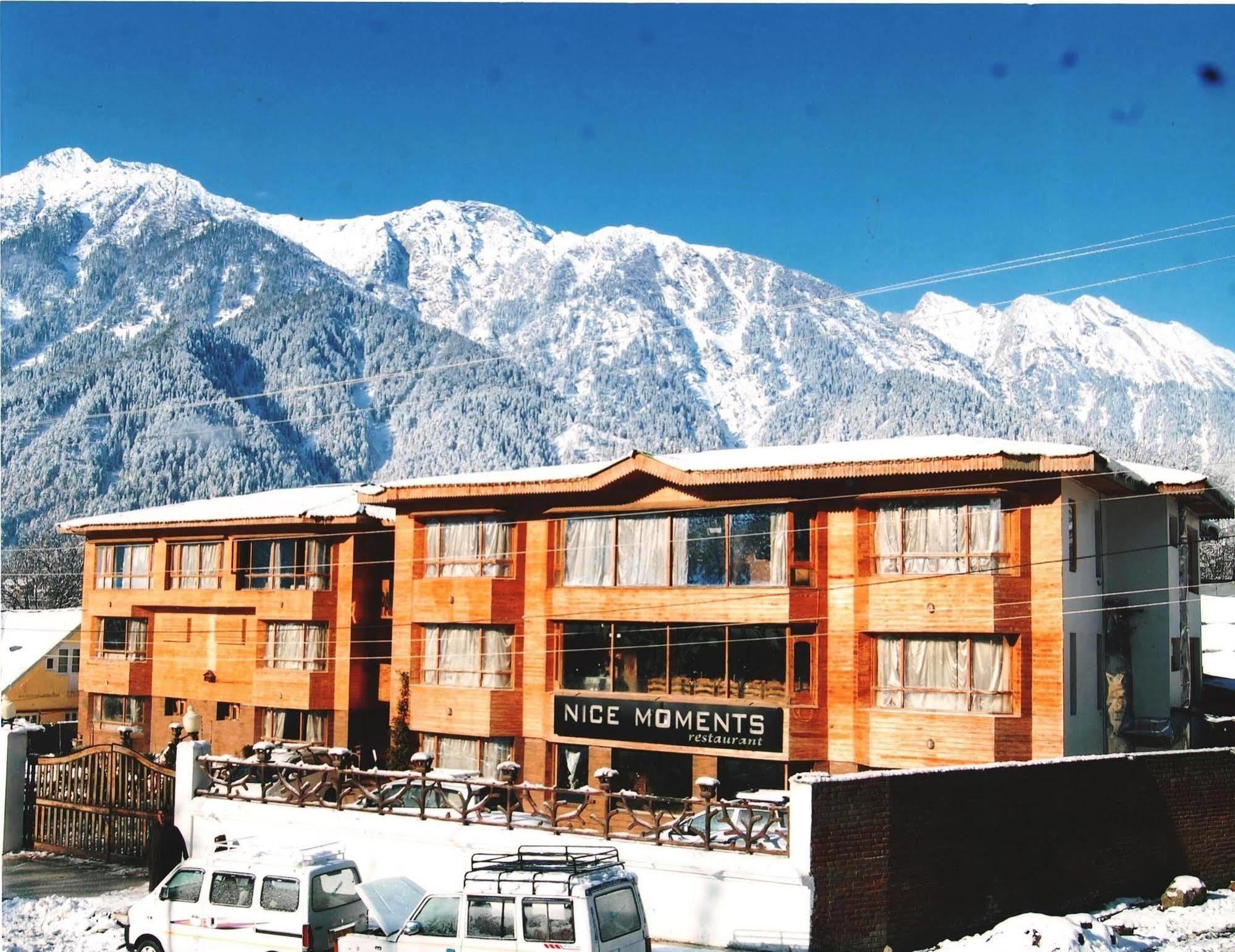 Hotel Paradise Inn Пахалгам Экстерьер фото