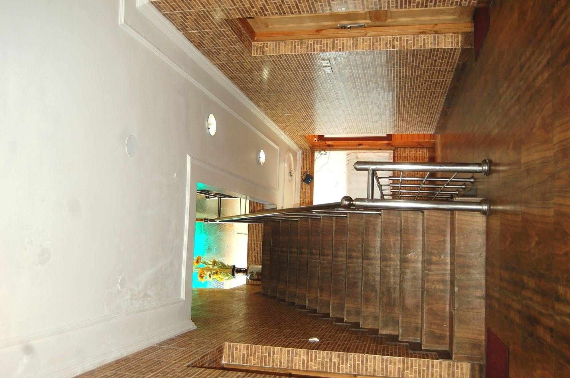 Hotel Paradise Inn Пахалгам Экстерьер фото