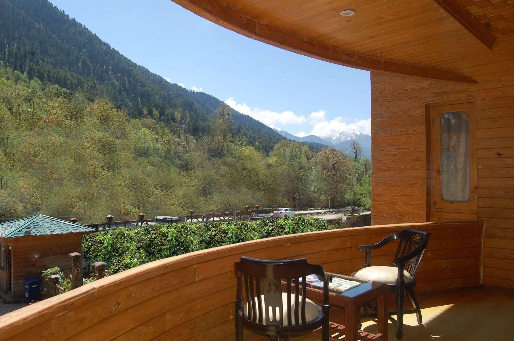 Hotel Paradise Inn Пахалгам Экстерьер фото
