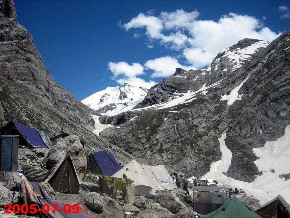 Hotel Paradise Inn Пахалгам Экстерьер фото